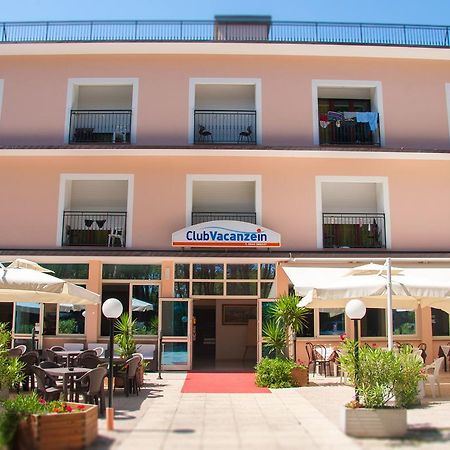 Club Vacanze In Cervia Buitenkant foto